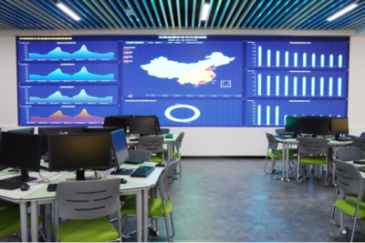 新金融智慧学习工场等先进实验室落成，引领信息科技技术服务新篇章